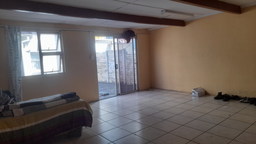 7 Bedroom Property for Sale in Quigney Eastern Cape